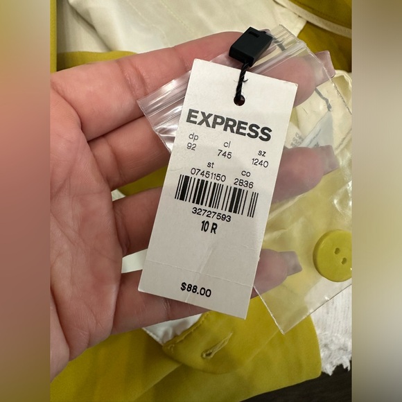 Express two piece suit - Picture 6 of 6